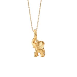Ole Lynggaard sin ikoniske elefant charms. Laget i 750 gult gull. Med diamant i snablen, som er mulig å åpne, slik at den kan henges i armbånd eller kjede