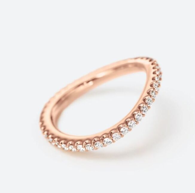 OLE LYNGGAARD COPENHAGEN  Love Bands curved ring i rosé gull