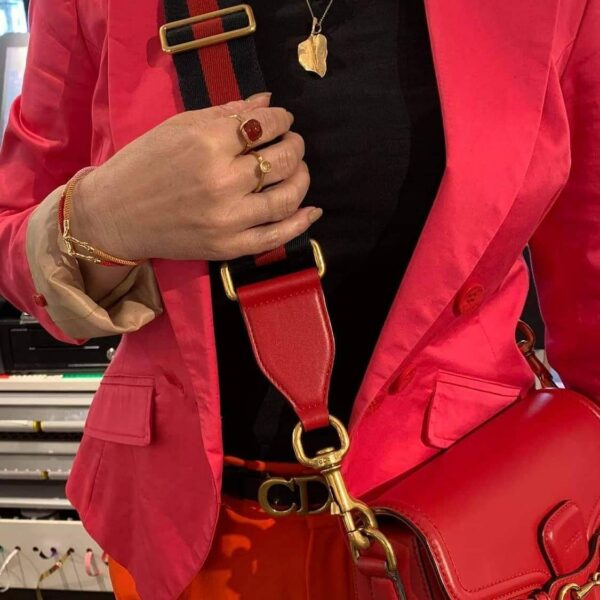 OLE LYNGGAARD COPENHAGEN Life armbånd Red Emotions med gult gull lås