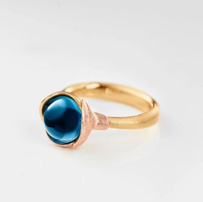 Lotus ring nr 1 i 18 k gult gull med London blå topas