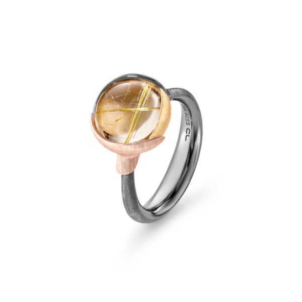 OLE LYNGGAARD COPENHAGEN Lotus ring 2 i sølv og gull med rutilkvarts