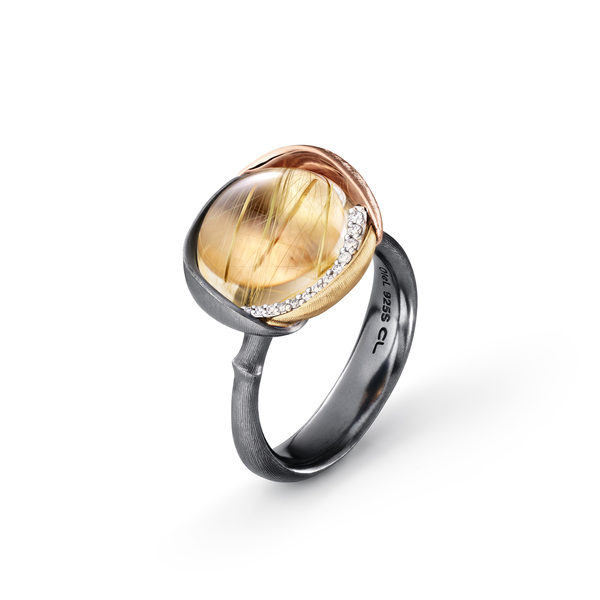 OLE LYNGGAARD COPENHAGEN Lotus ring 3 i sølv og gull med rutilkvarts