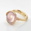 OLE LYNGGAARD COPENHAGEN Lotus 3 ring i gult gull med rosenkvarts