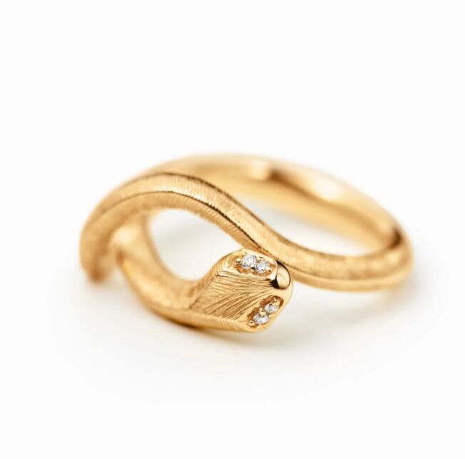 OLE LYNGGAARD COPENHAGEN Snakes ring i gult gull liten