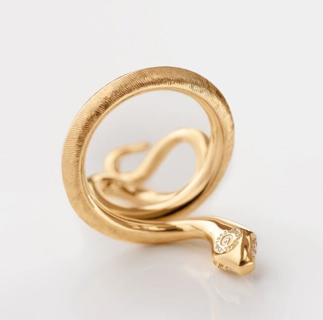 OLE LYNGGAARD COPENHAGEN Snakes ring i gult gull