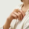 OLE LYNGGAARD COPENHAGEN Snakes ring med rutilkvarts