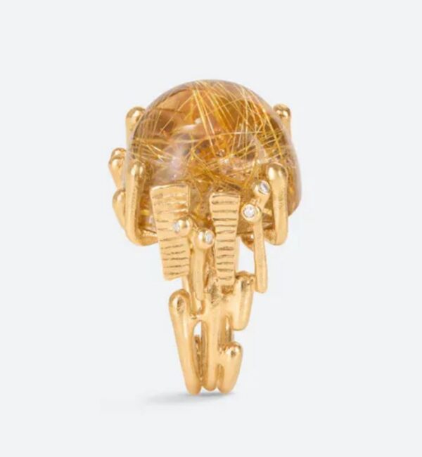 OLE LYNGGAARD COPENHAGEN BoHo ring large i gult gull med rutilkvarts