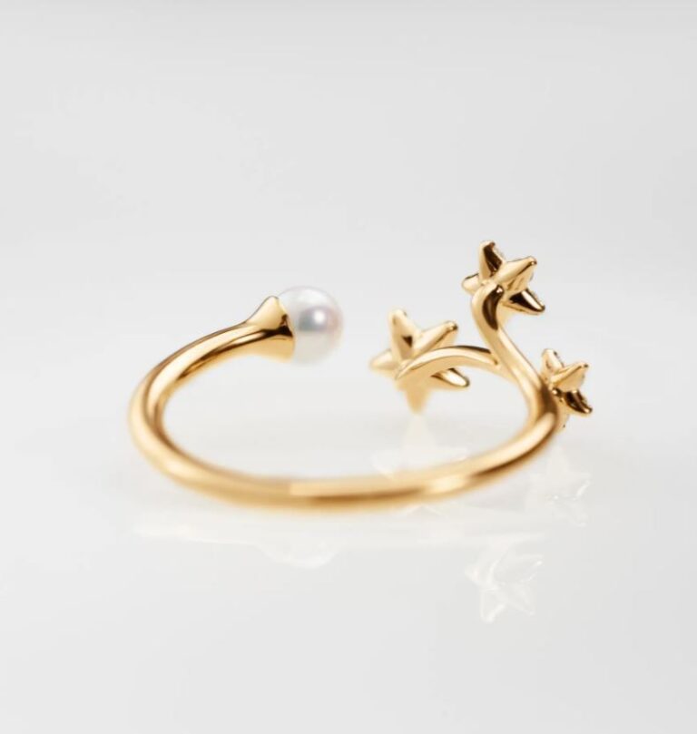 OLE LYNGGAARD COPENHAGEN Shooting Stars ring med diamanter og perle