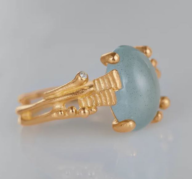 OLE LYNGGAARD COPENHAGEN BoHo ring small i gult gull med akvamarin