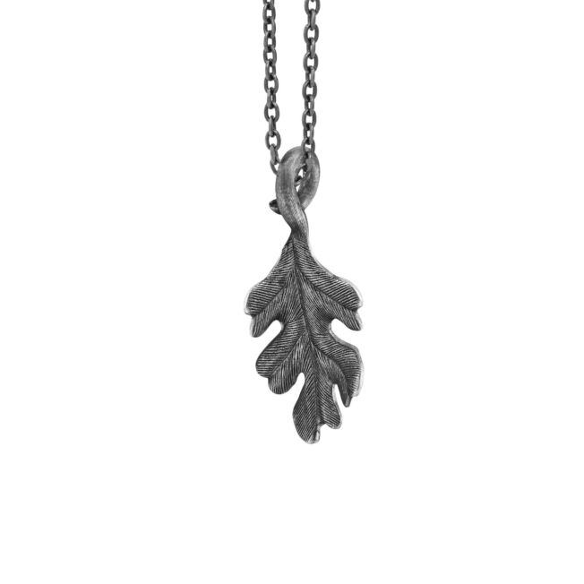 OLE LYNGGAARD COPENHAGEN Forest oakleaf anheng i oksidert sølv