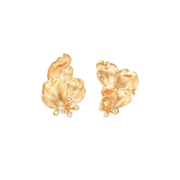 OLE LYNGGAARD COPENHAGEN Wild Rose Earstuds i gult gull med diamant