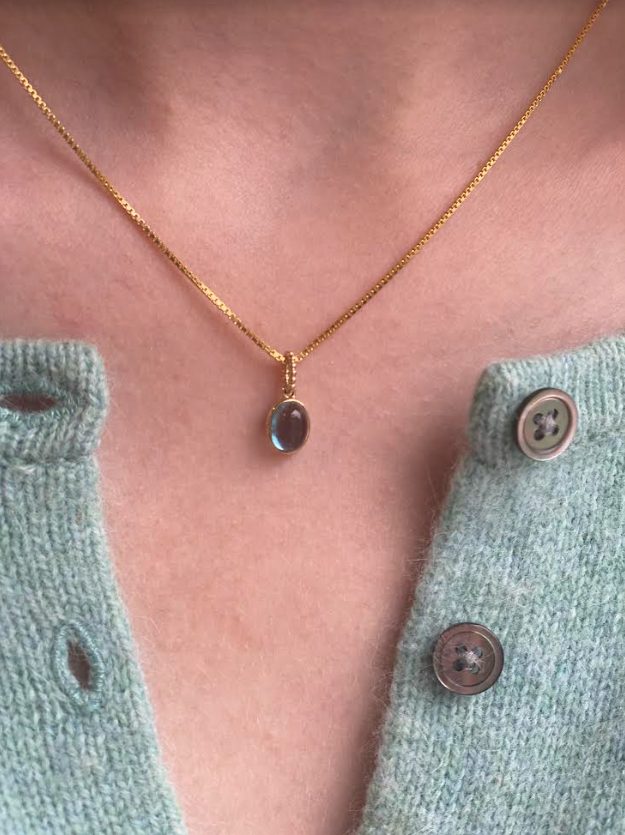 "Ariadne" hvitt gulls collier med diamanter