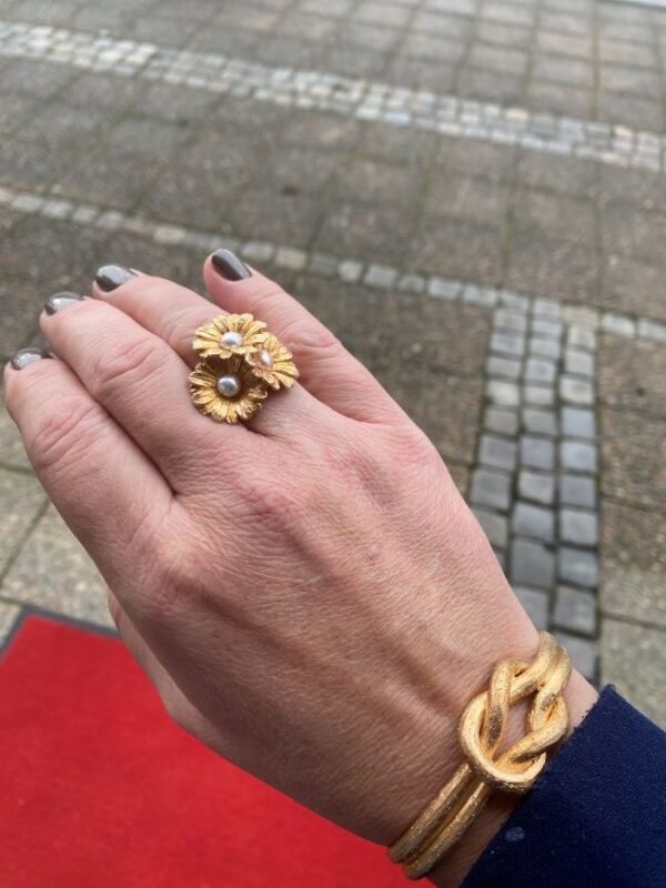 Catwalk Exclusive Stardust Flower Pearl ring i forgylt sølv