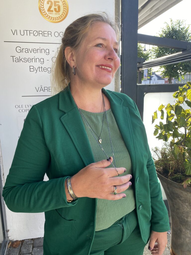 By Birdie "Chain Topka" armbånd i sølv med gult gull detaljer og diamanter