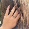 By Birdie "Zenith Satori" ring i gult gull med diamanter og røkkvarts