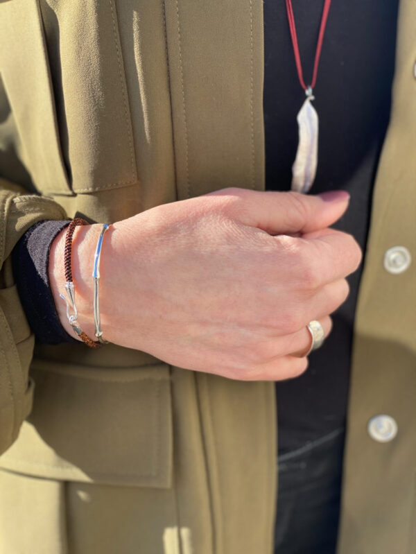 OLE LYNGGAARD COPENHAGEN Life armbånd Velvet med sølv lås