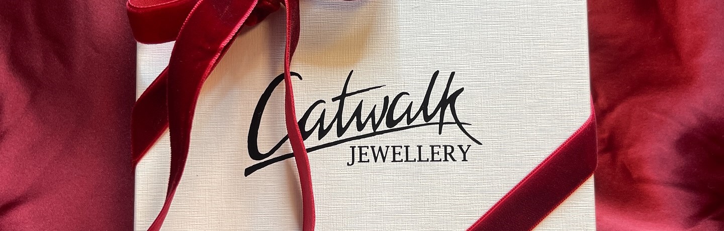 Catwalk Ørering dobbel i gult gull 18 K