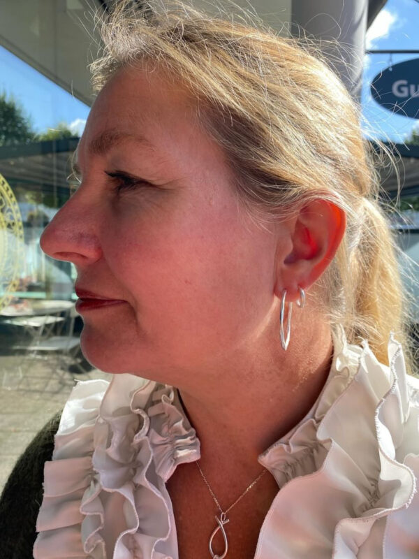 Susanne Friis Bjørner stor ørering i sølv