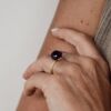 Noën «Dolce medium» ring i forgylt matt sølv med ametyst