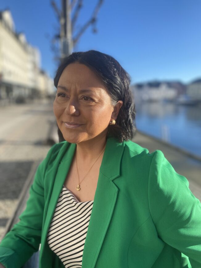 Noën «Intention» anheng anker i forgylt sølv