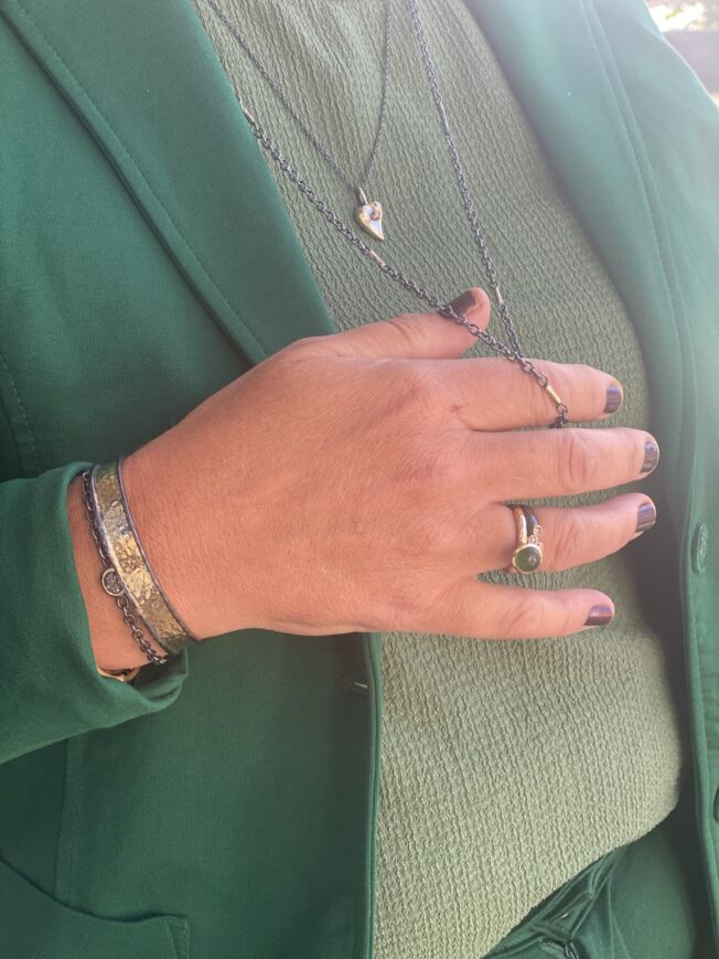 By Birdie "Chain Topka" armbånd i sølv med gult gull detaljer og diamanter