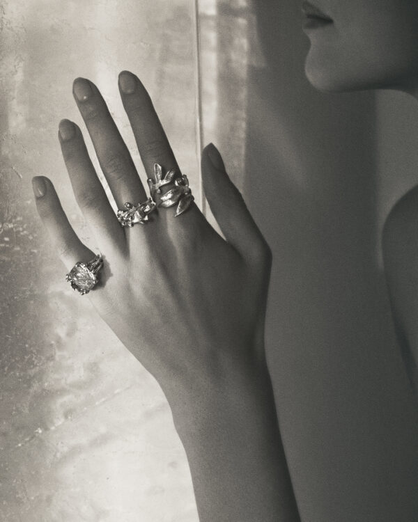 OLE LYNGGAARD COPENHAGEN  Forest ring i gult med diamant