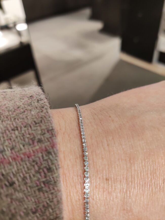 Tennisarmbånd i hvitt gull med 1,00 ct TW.SI