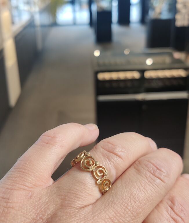 Noën «Grace small» ring i forgylt sølv