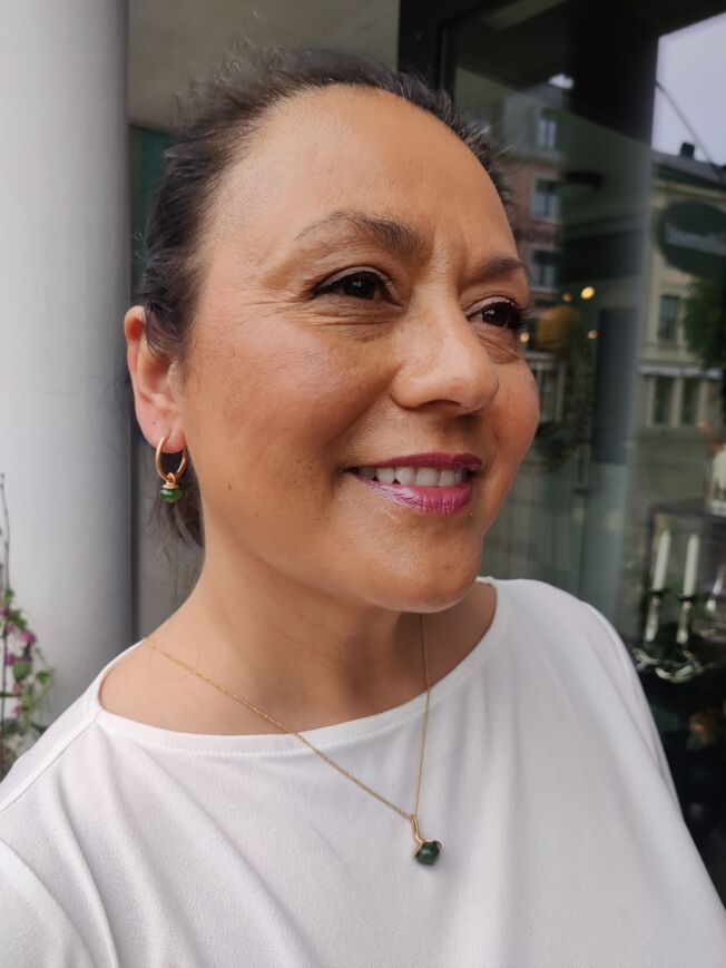 Noën «Dolce» ørering liten i forgylt sølv med jade