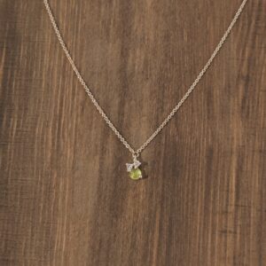 Noën «Stellini» kjede i gult gull, med diamanter og peridot