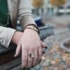 OLE LYNGGAARD COPENHAGEN Life armbånd Tropic med gult gull lås og Malakitt