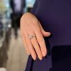 Rosettring, stor i hvitt gull med diamanter