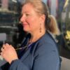 Susanne Friis Bjørner kjede i forgylt sølv med oval fasettslipt London Blue krystall
