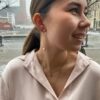 Noën «Dolce large hanger» ørepynt i forgylt sølv med rosa korall-kompositt