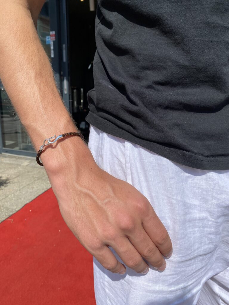 OLE LYNGGAARD COPENHAGEN  Life  armbånd Maroon med sølv lås til mann