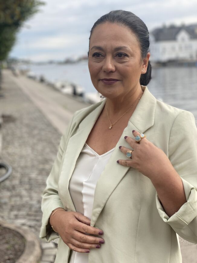 OLE LYNGGAARD COPENHAGEN  BoHo ring double i gult gull med opal og akvamarin