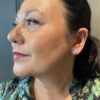 Susanne Friis Bjørner ørepynt i sølv med synt topas, rund