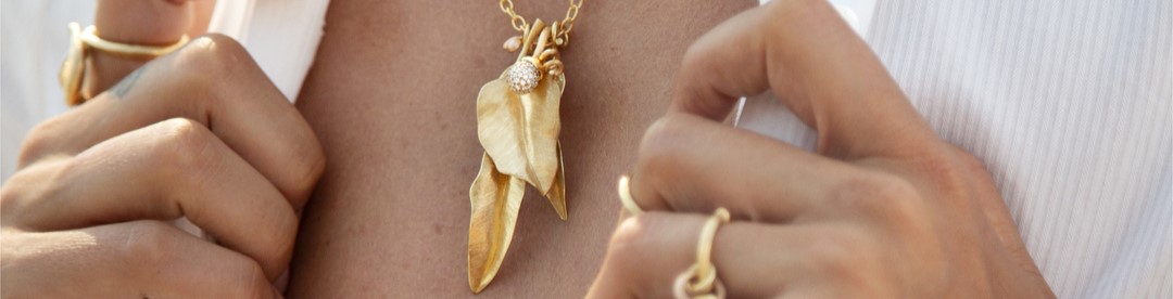 Leaves OLE LYNGGAARD COPENHAGEN Leaves creoler i gult gull med diamanter