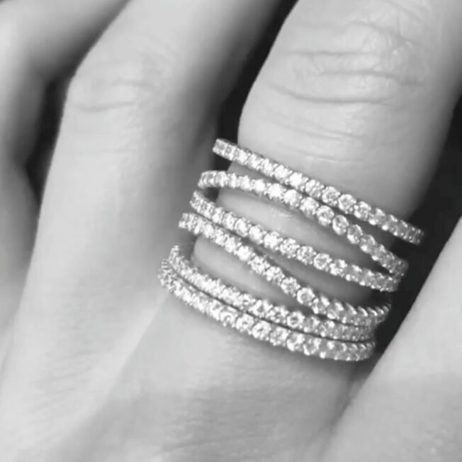 OLE LYNGGAARD COPENHAGEN  Love Bands curved ring i rosé gull