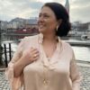 OLE LYNGGAARD COPENHAGEN Leaves ring i gult gull, smal med diamanter