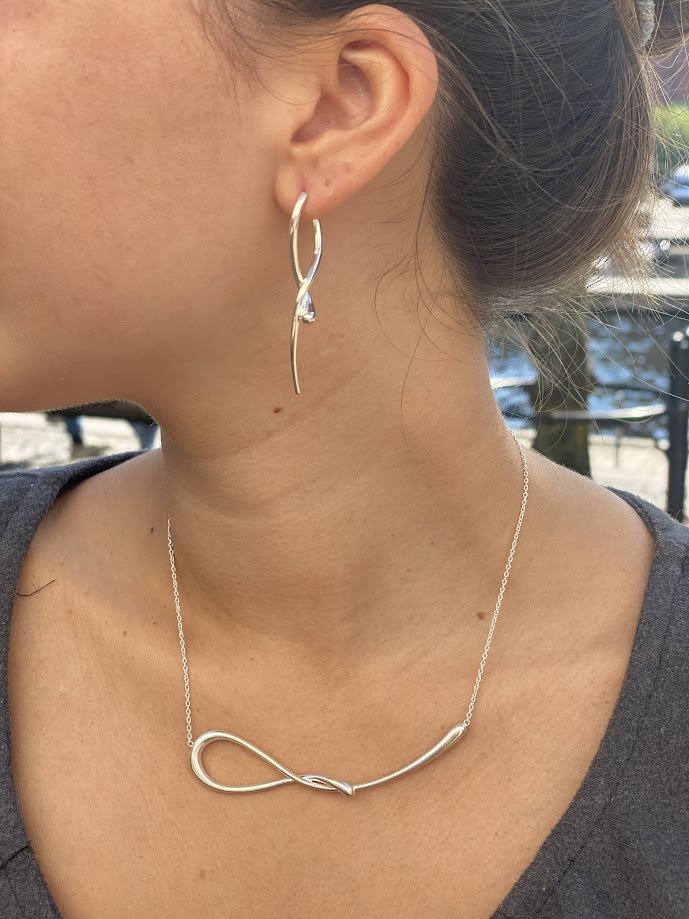 Georg Jensen “Mercy Pendant” kjede i sølv