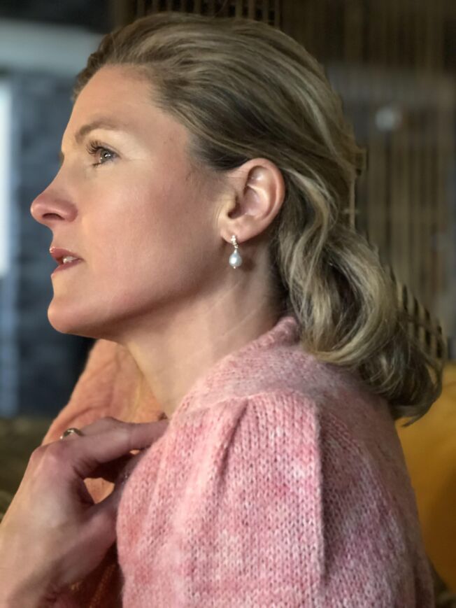 Huldreverket "Olivia" ørepynt med ferskvannsperler