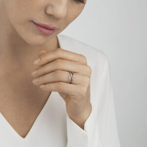 Georg Jensen «Magic» ring i hvitt gull og diamant
