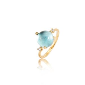 Noën "Stellini" ring i gult gull, med diamanter og blå topas