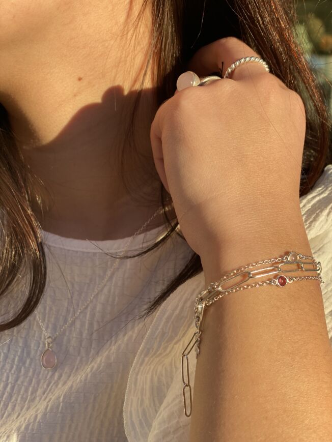 Susanne Friis Bjørner sølv armbånd med 3 pink krysaller