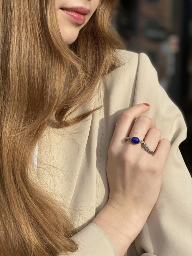 Huldreverket «Tvunnet» ring med Lapis