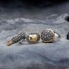 By Birdie "Dagmar Signet ring" i sølv med gult gull detaljer og diamanter