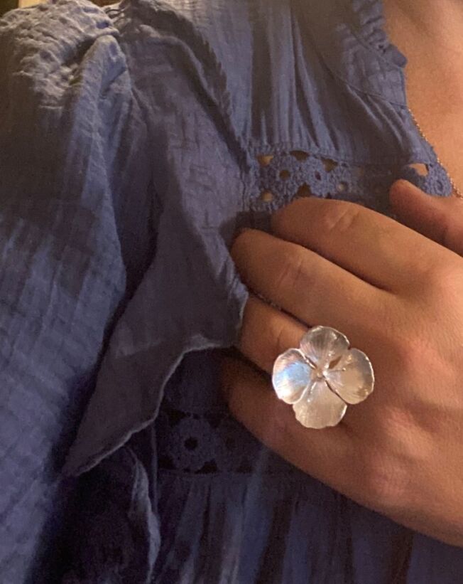 Ulrikke Vogt "Large Valmue" ring i sølv