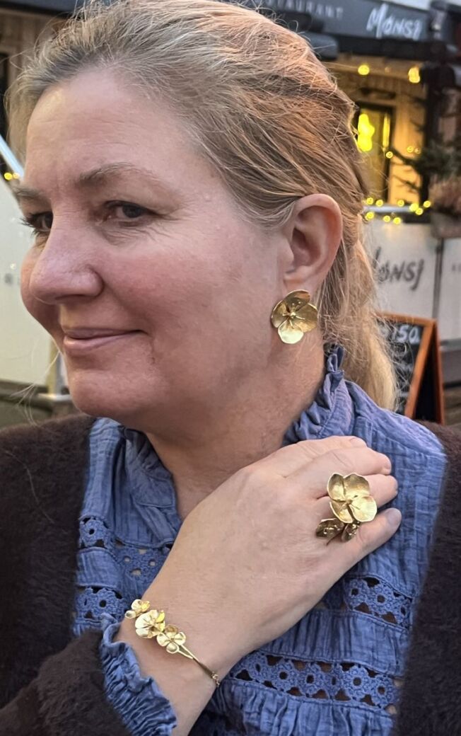 Ulrikke Vogt "Valmue branch bracelet" i forgylt sølv