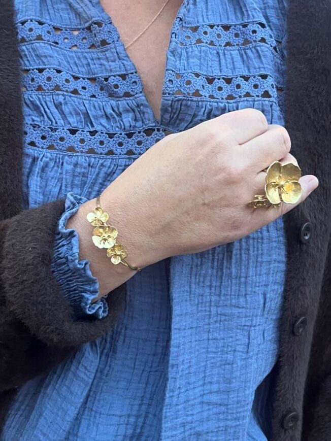 Ulrikke Vogt "Valmue branch bracelet" i forgylt sølv